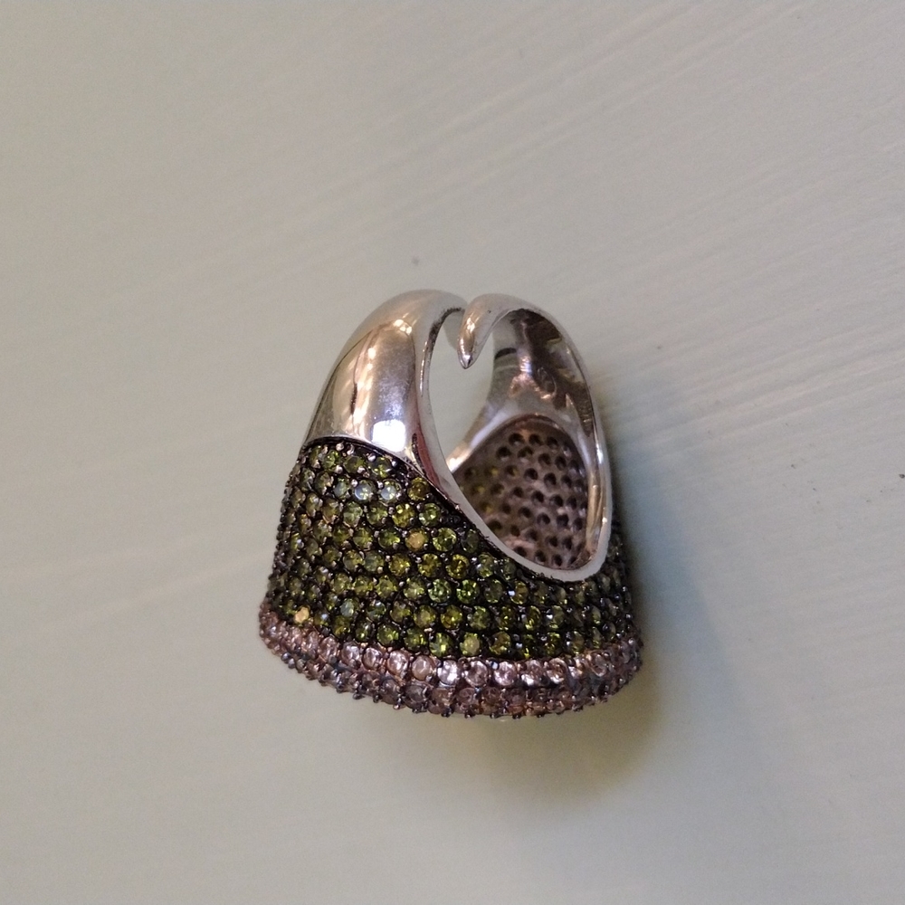 Lime green cocktail ring - Picture 9 of 10